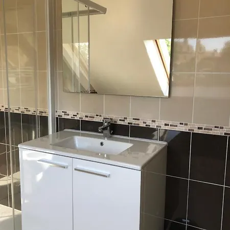 Le Nid Du Franc B&B